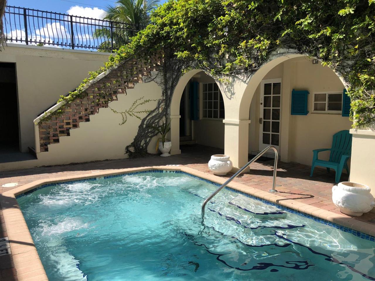 Courtyard Villa Hotel 滨海劳德代尔 外观 照片